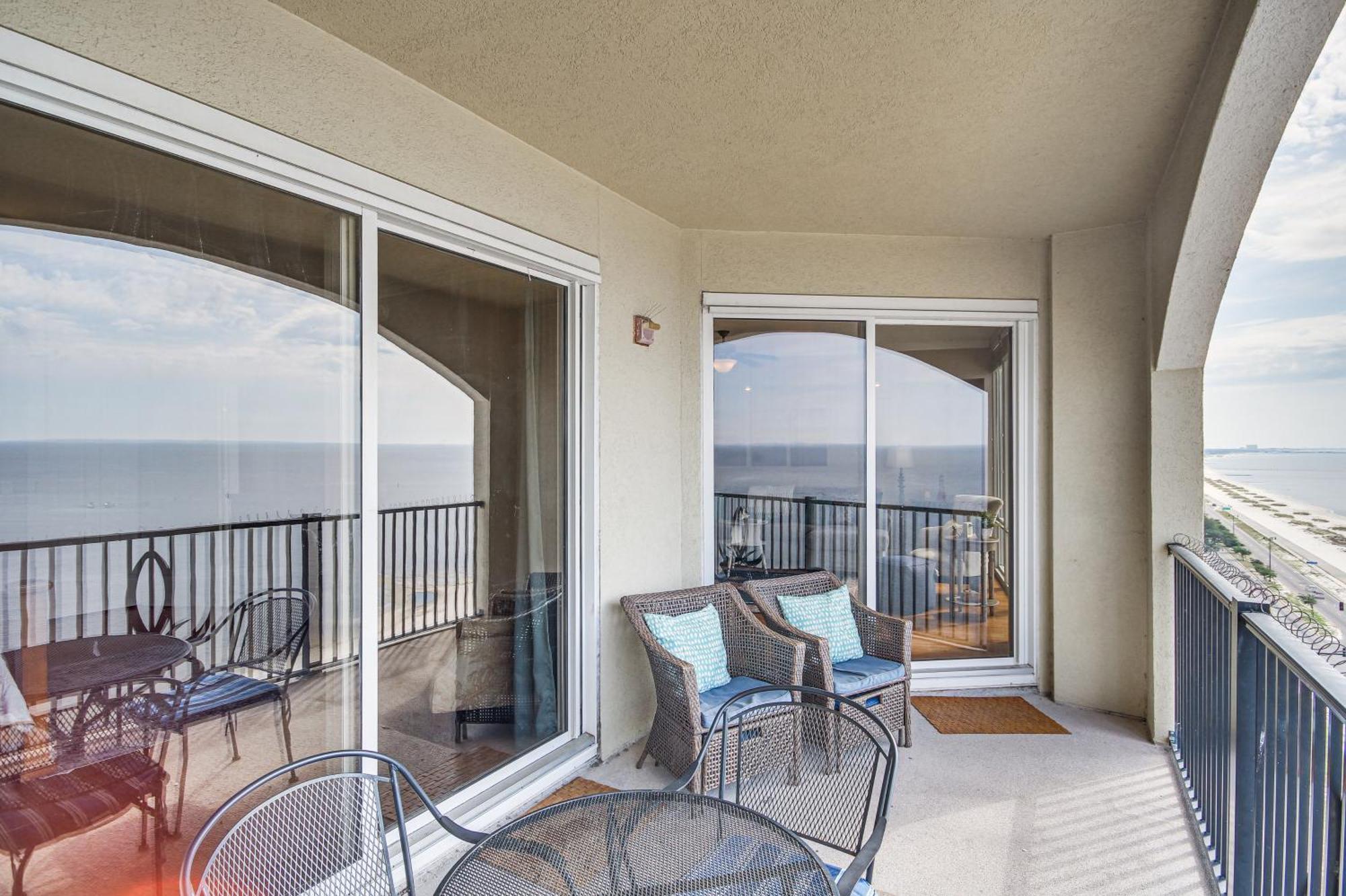 Sleek Gulfport Condo With Ocean Views And Pool Access! ภายนอก รูปภาพ