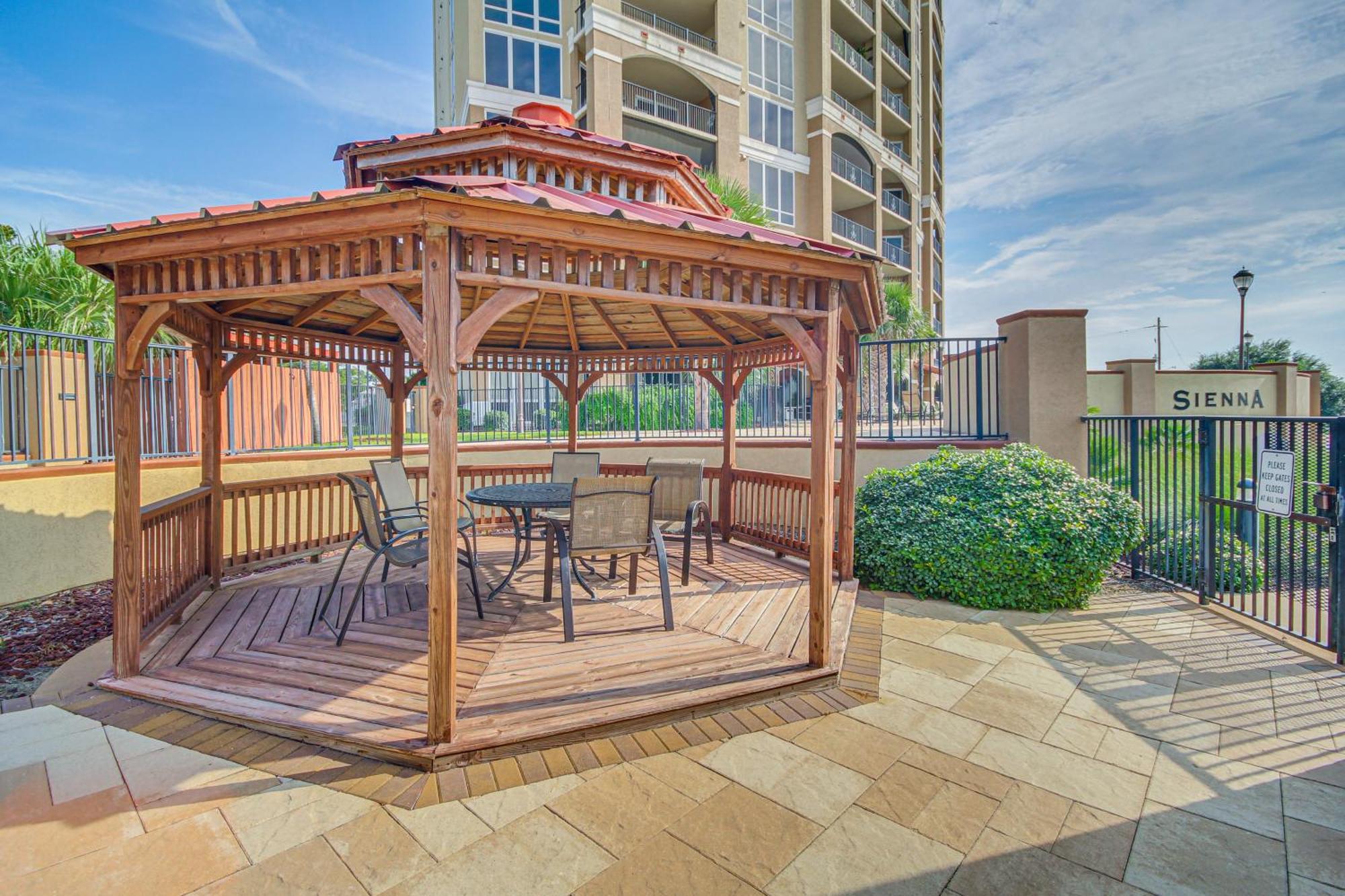 Sleek Gulfport Condo With Ocean Views And Pool Access! ภายนอก รูปภาพ