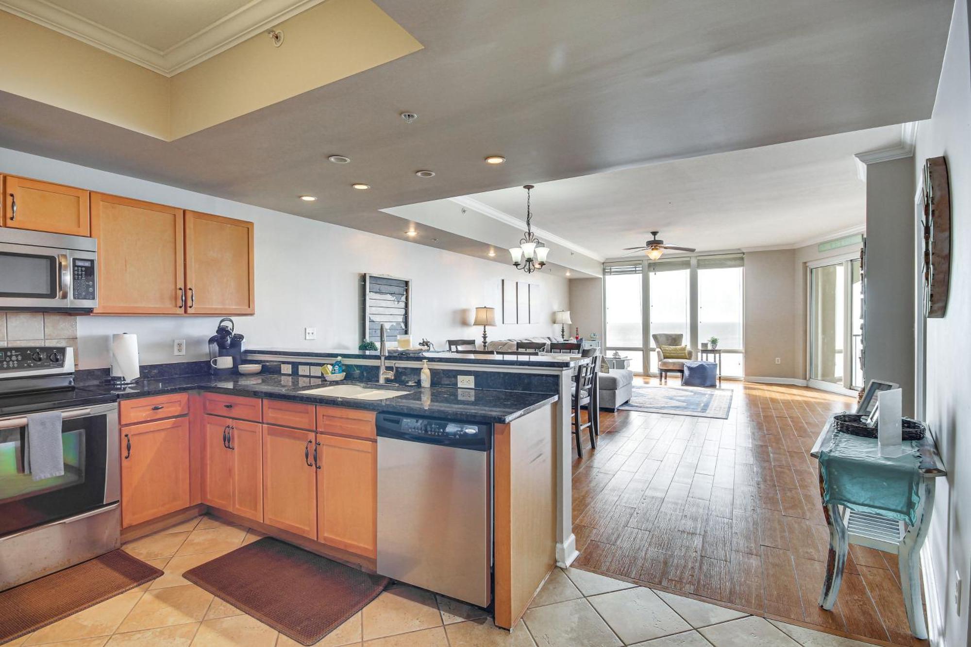 Sleek Gulfport Condo With Ocean Views And Pool Access! ภายนอก รูปภาพ